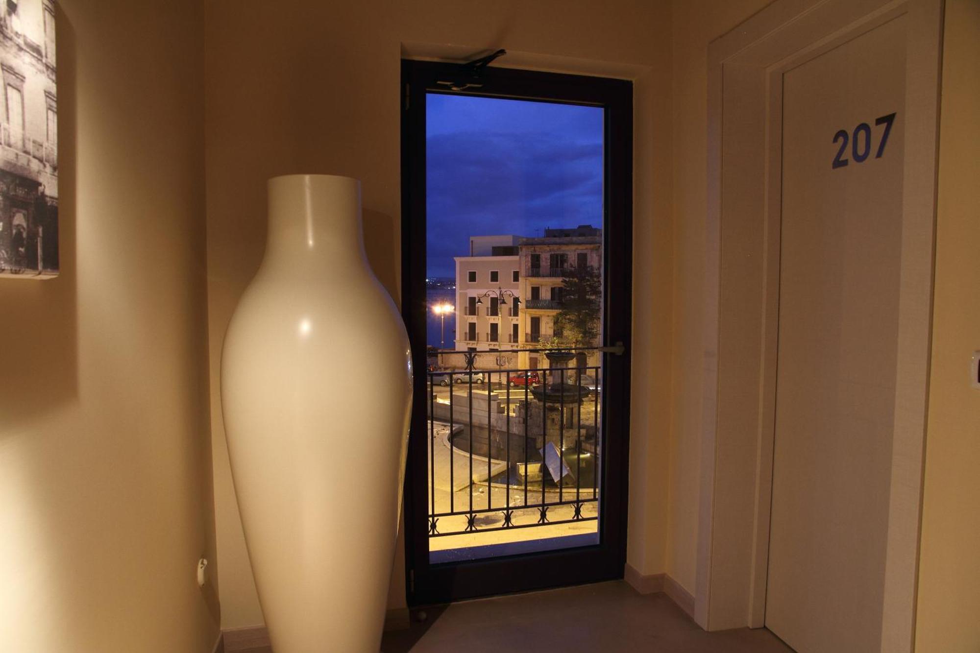 Albergo Del Sole Taranto Exterior photo