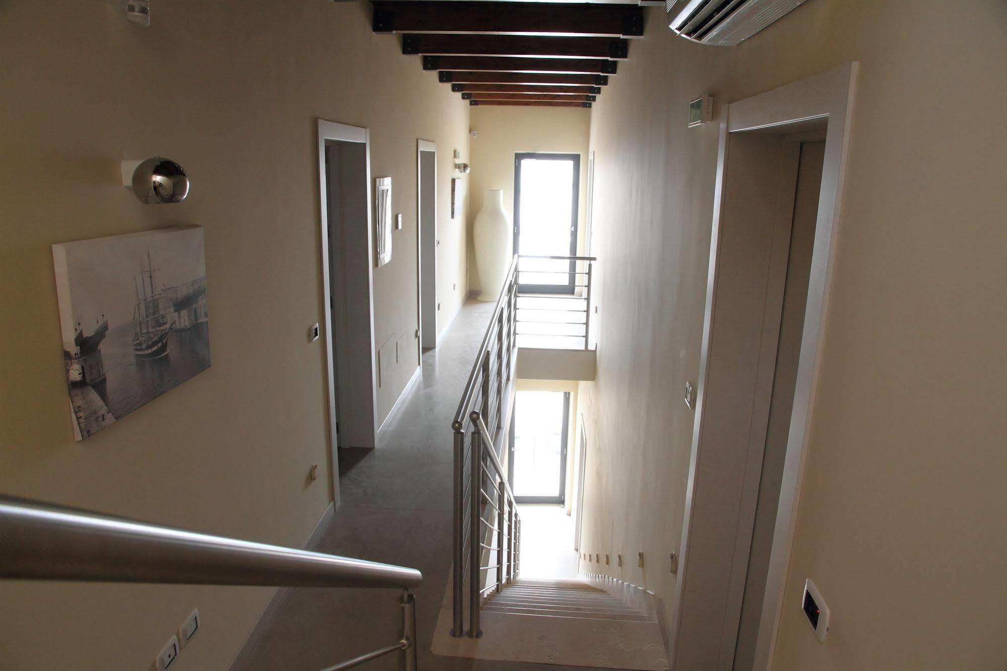 Albergo Del Sole Taranto Exterior photo